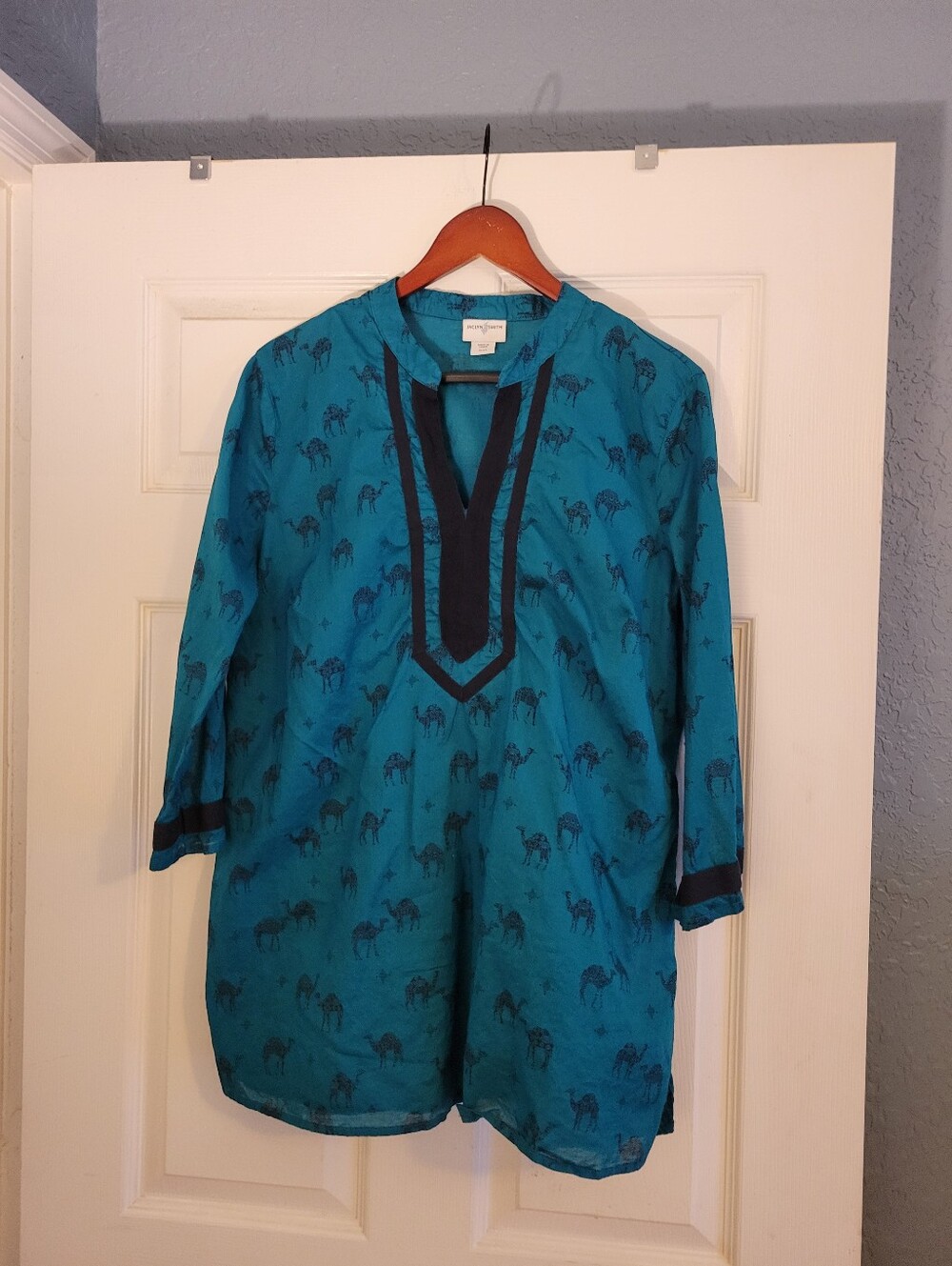 Jacyln Smith Green & Black Camel Print Tunic Blouse XL Women's Novelty Print Top